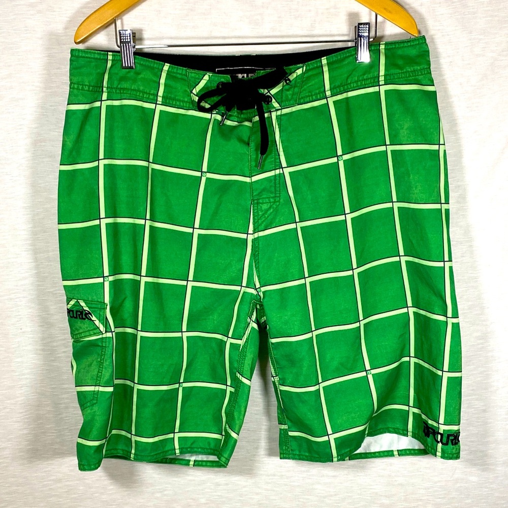 Rip Curl Board Shorts Men's 38 Green White‎ Surf Beach Pool Cruise Vacation